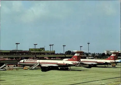 Ak Berlin Schönefeld, Zentralflughafen, Interflug, Passagierflugzeuge