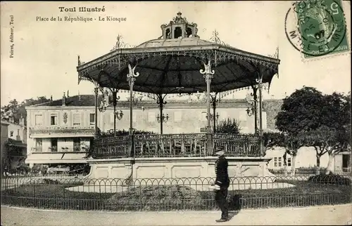 Ak Toul Meurthe et Moselle, Place de la Republique, Le Kiosque