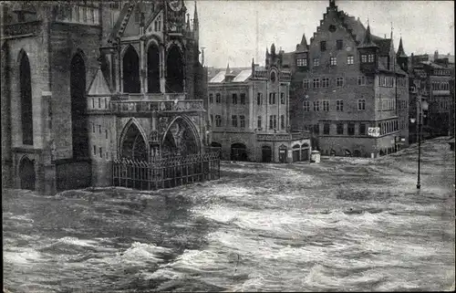 Ak Nürnberg, Winklerstraße, Hochwasser 1909, Hauptmarkt mit Liebfrauenkirche und Plobenhofstraße