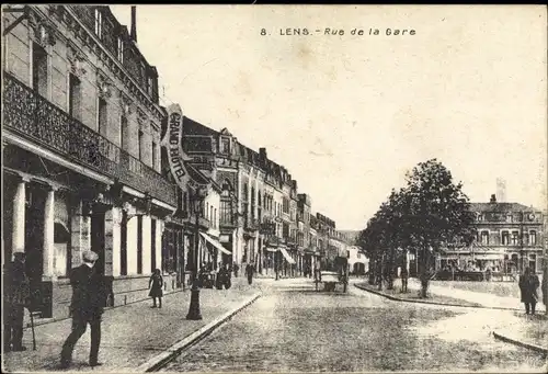 Ak Lens Pas de Calais, Rue de la Gare, Bahnhofstraße