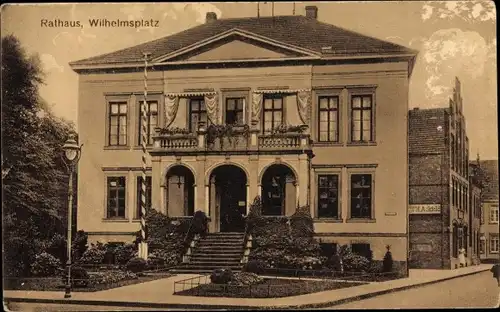 Ak Rheda Wiedenbrück in Westfalen, Wilhelmsplatz, Rathaus