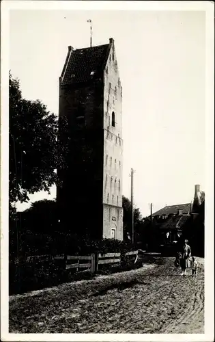 Foto Ak Friesland Niederlande, Passanten, Straße, Gebäude