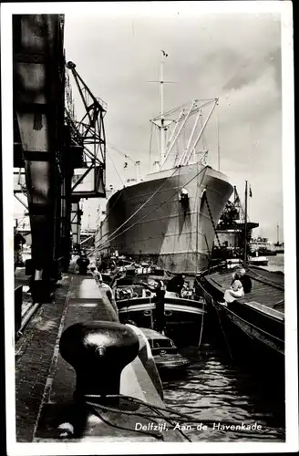 Ak Delfzijl Groningen, Aan de Havenkade