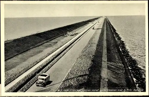Ak Friesland Niederlande, Asfultdijk naar Friesland gezien vanaf gedenkteeken met ATO Autobus