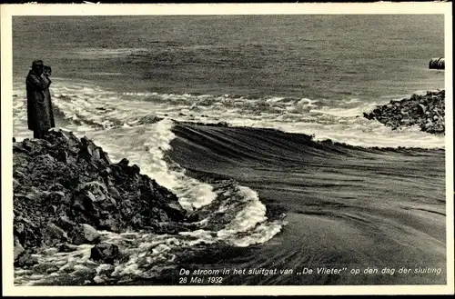 Ak Niederlande, De stroom in het sluitgat van Vlieter op den dag der sluiting, Deichschluss