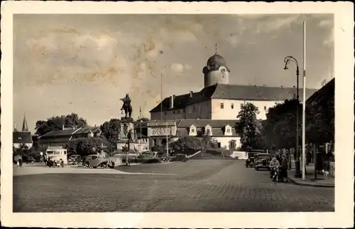 Ak Lázně Poděbrady Bad Podiebrad Region Mittelböhmen, Zamek, Schloss