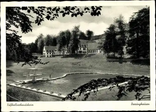 Ak Barsinghausen in Niedersachsen, Fußballverbandsheim, Teilansicht, Freibad, Springturm