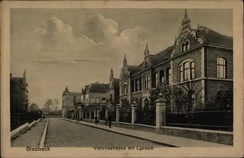 Ak Gladbeck im Ruhrgebiet, Viktoriastraße mit Lyzeum