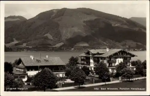 Ak Bad Wiessee in Oberbayern, Blick zur Pension Hanslbauer, Berge