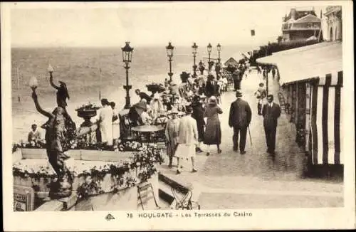 Ak Houlgate Calvados, Terrasses du Casino, Strandpromenade, Spaziergänger, Cafétische