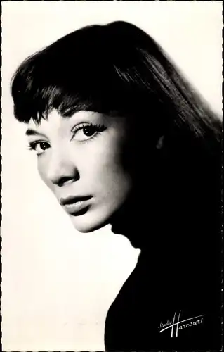 Ak Sängerin Juliette Greco, Portrait