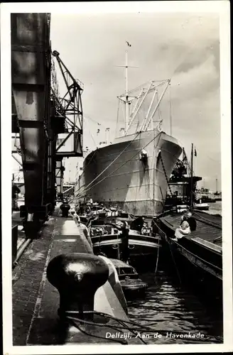 Ak Delfzijl Groningen, Aan de Havenkade