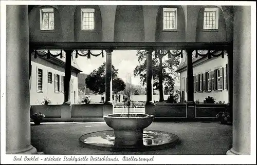 Ak Bad Bocklet Unterfranken, Blick auf den Quellentempel, Springbrunnen