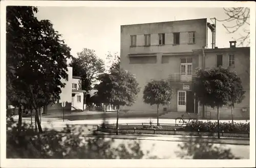 Ak Milovice nad Labem Milowitz Mittelböhmen, Truppenübungsplatz, Gebäude