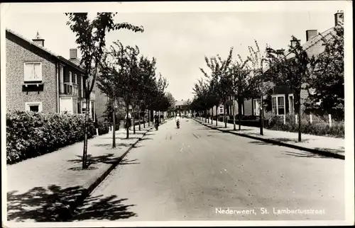 Ak Nederweert Limburg Niederlande, St. Lambertusstraat