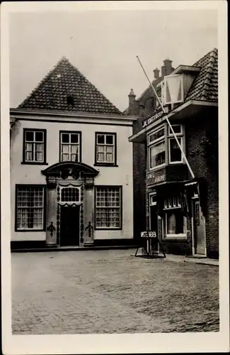 Foto Ak Texel Nordholland Niederlande, Platz, Wohnhäuser