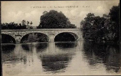 Ak Courpière Puy de Dôme, La Dore, Brücke