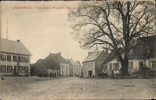 Ak Charensat Puy de Dôme, La Grande Place, Maison d'Ecole