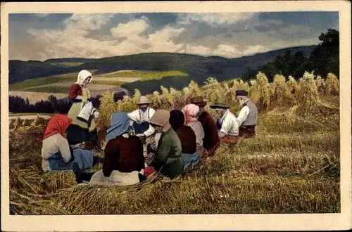 Ak Deutsche Ernte, Bauern bei der Rast auf dem Feld