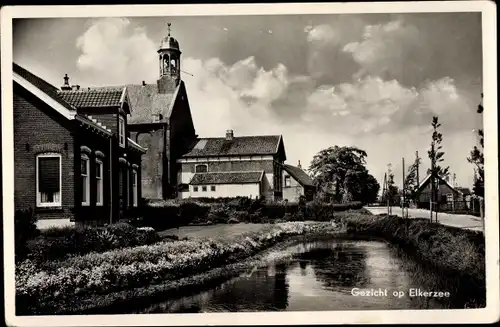 Ak Elkerzee Zeeland, Flusspartie, Wohnhäuser