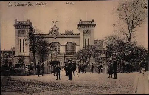 Ak St. Johann Saarbrücken im Saarland, Bahnhof