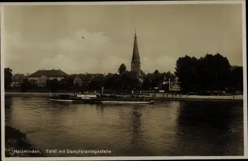 Ak Holzminden an der Weser, Gesamtansicht, Dampferanlegestelle, Salondampfer