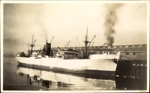 Foto Ak Frachtschiff Queen Anne, Zeevart Engeland