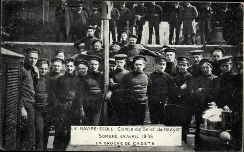 Ak Belgisches Kriegsschiff, Navire Ecole Comte de Smet de Naeyer, Groupe de Cadets, Segelschulschiff