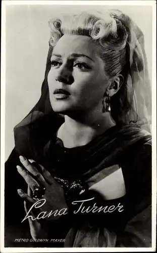 Ak Schauspielerin Lana Turner, Portrait