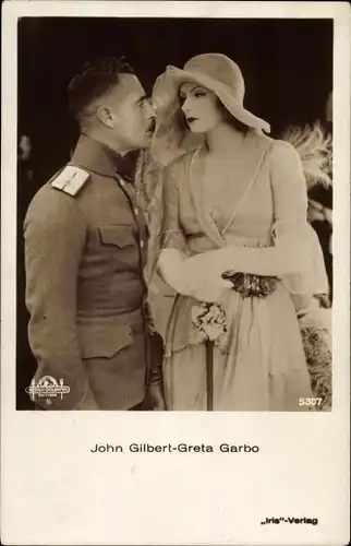 Ak Schauspieler John Gilbert und Greta Garbo, Portrait