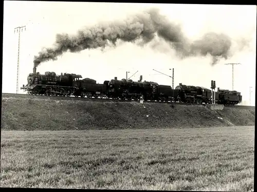 Foto Deutsche Eisenbahn, Lok in Fahrt