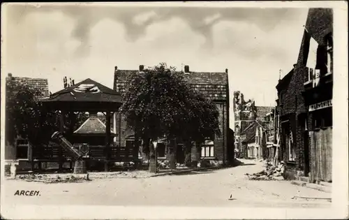 Ak Arcen Limburg Niederlande, Dorpsgezicht na de bevrijding 1945