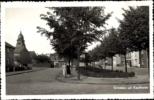 Ak Kaalheide Limburg Niederlande, Straßenpartie, Passanten