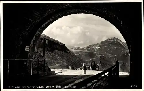 Ak Salzburg, Blick vom Mittertörl Tunnel gegen Edelweißspitze, Großglockner Hochalpenstraße