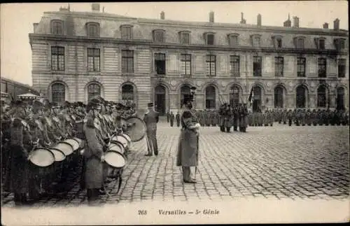 Ak Versailles Yvelines, 5e Genie, Französische Soldaten in Uniformen, Militärorchester