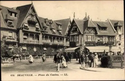 Ak Deauville Calvados, Place du Casino, Personen, Pferdekutsche, Au Printemps