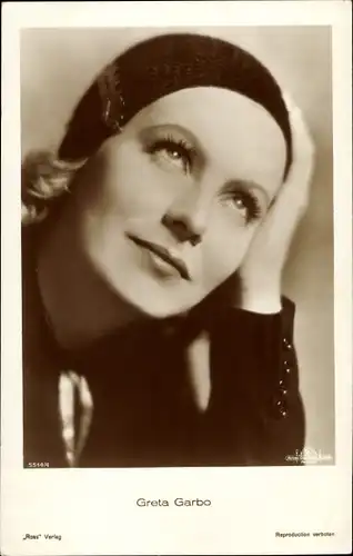 Ak Schauspielerin Greta Garbo, Portrait