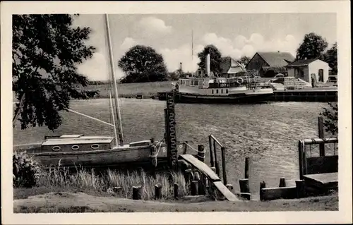 Ak Prerow auf dem Darß, Partie am Hafen, Dampfer, Häuser, Boot