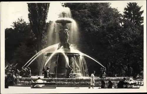 Ak Graz Steiermark, Stadtparkbrunnen