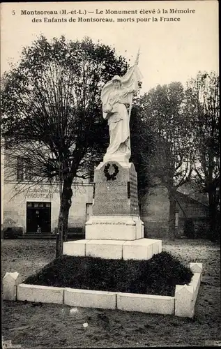 Ak Montsoreau Maine et Loire, Le Monument eleve a la Memoire des Enfants morts de Montsoreau