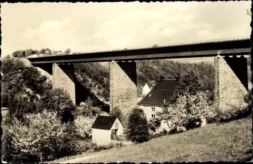 Ak Wilkau Haßlau in Sachsen, An der Autobahn, Autobahnbrücke