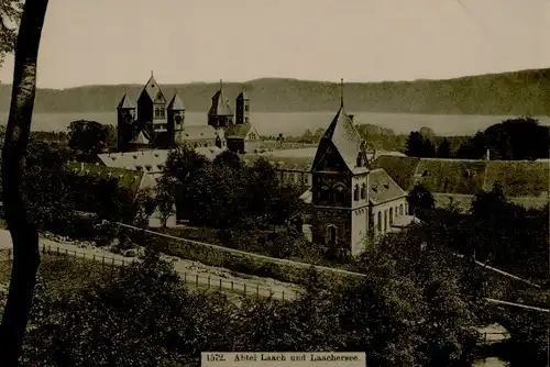 Foto Glees in der Eifel, Abtei Maria Laach, Laachersee