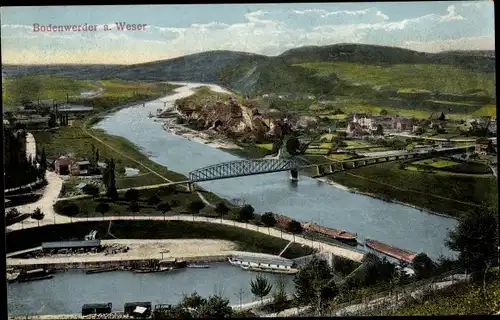 Ak Bodenwerder an der Weser, Teilansicht der Ortschaft mit Blick auf eine Brücke
