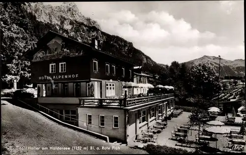 Ak Haller am Haldensee in Tirol, Hotel Alpenhof, Blick auf Rote Flüh