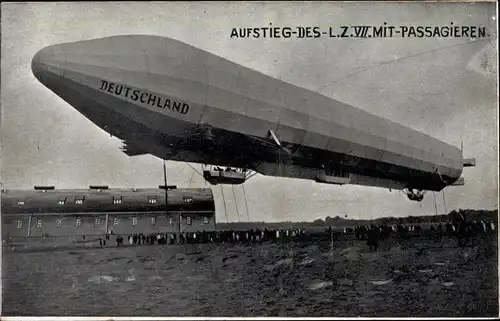 Ak Aufstieg Luftschiff LZ VII Deutschland 1910 mit Passagieren, Luftschiffhalle