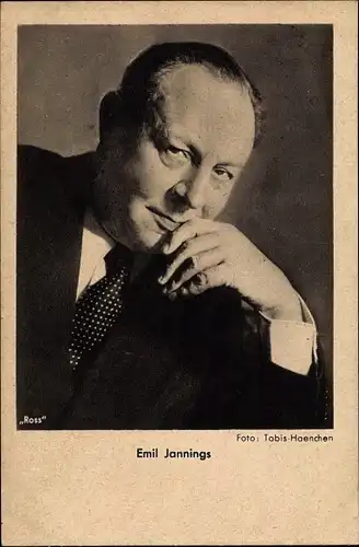 Ak Schauspieler Emil Jannings, Portrait im Anzug