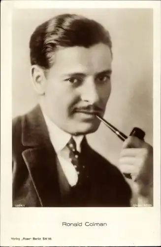 Ak Schauspieler Ronald Colman, Portrait, Pfeife, Ross