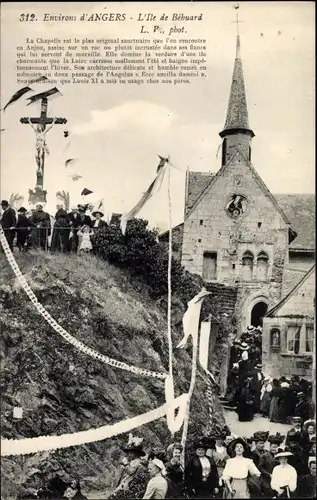 Ak Ile de Béhuard Maine-et-Loire, Notre Dame de Behuard, La Chapelle, Prozession, Fest