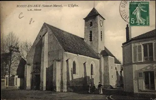 Ak Roissy en Brie Seine et Marne, L'Eglise