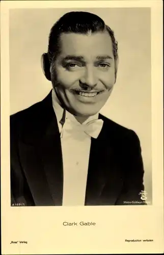 Ak Schauspieler Clark Gable, Portrait, Fliege, Ross